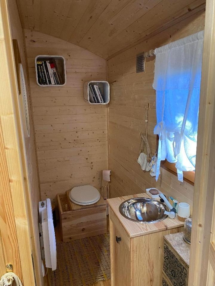 La Roulotte D'Elfes Hotell Thénac Exteriör bild